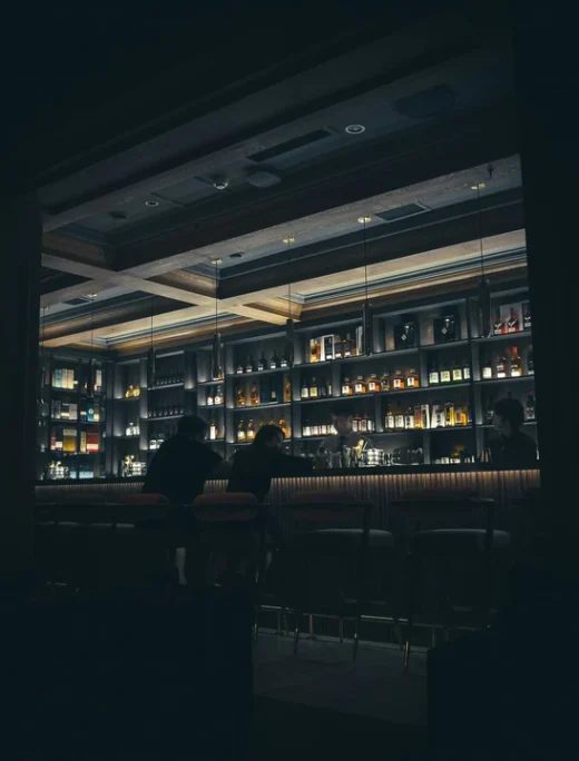 photo-1632758750354-39ab3025fce5